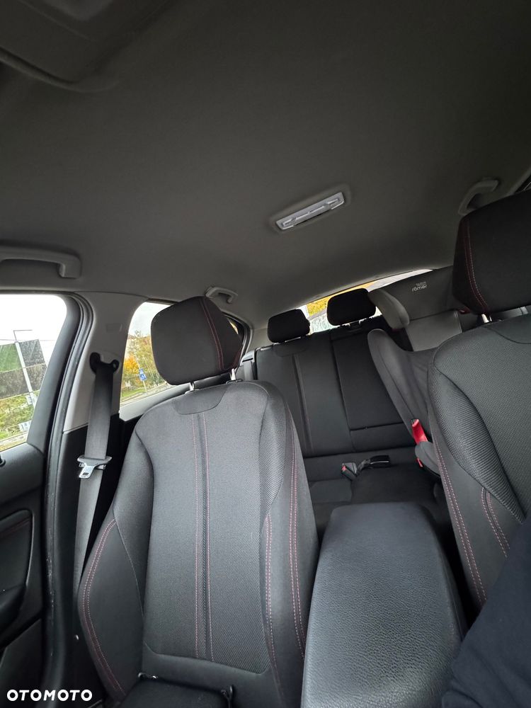 BMW Seria 1 - 25