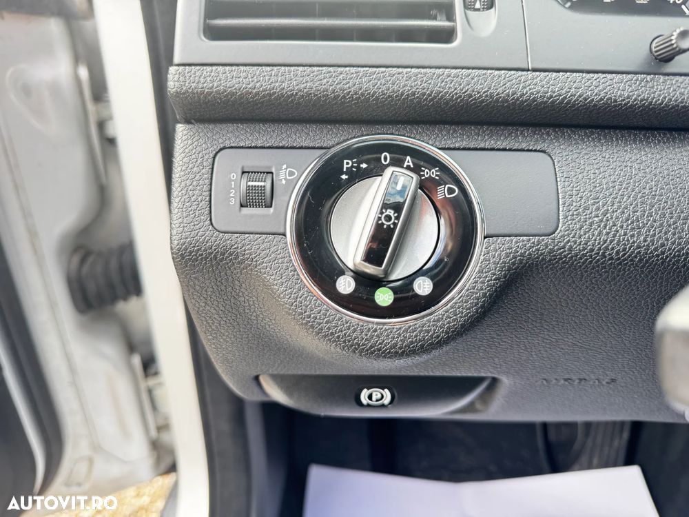 Mercedes-Benz C 180 Kompressor Automatik BlueEFFICIENCY - 15