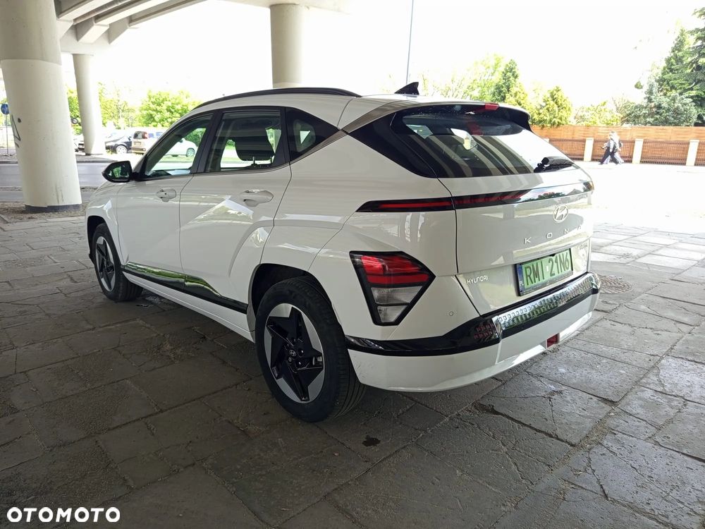 Hyundai Kona - 4