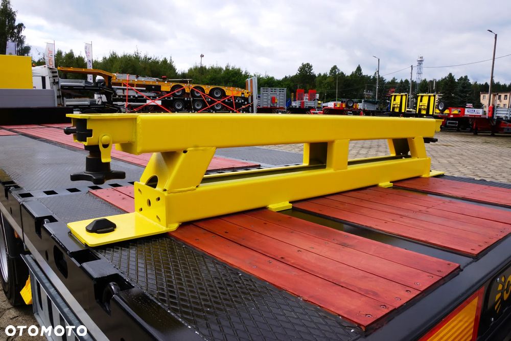 Inny uniwersalna platforma niskopodwoziowa typu JUMBO - 21