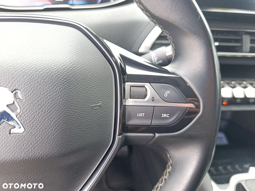 Peugeot 3008 1.5 BlueHDi Allure S&S - 21