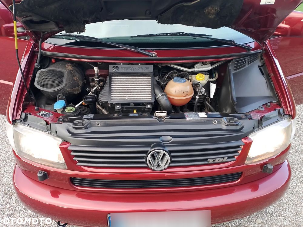 Volkswagen Caravelle - 23