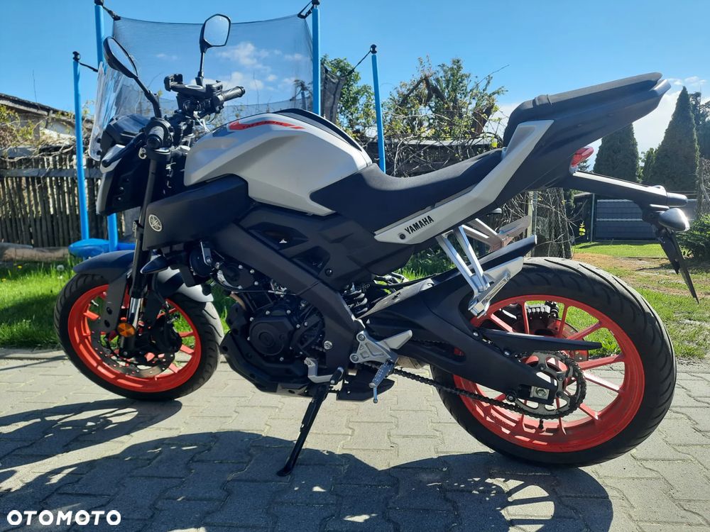 Yamaha MT - 2