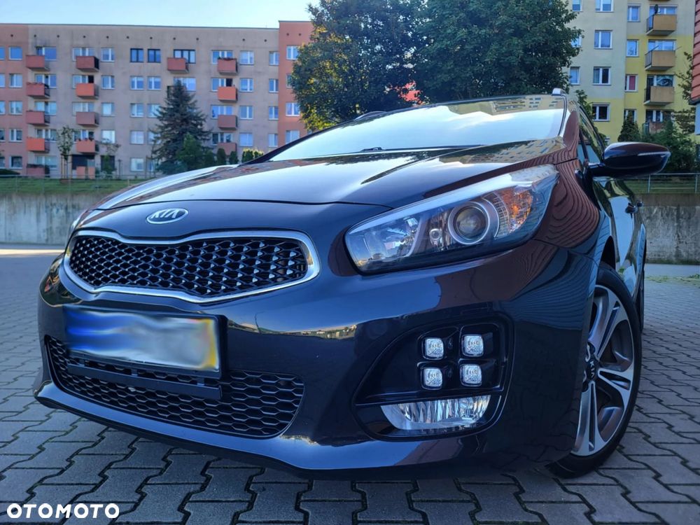 Kia Ceed 1.6 CRDi 136 ISG SW GT Line - 4
