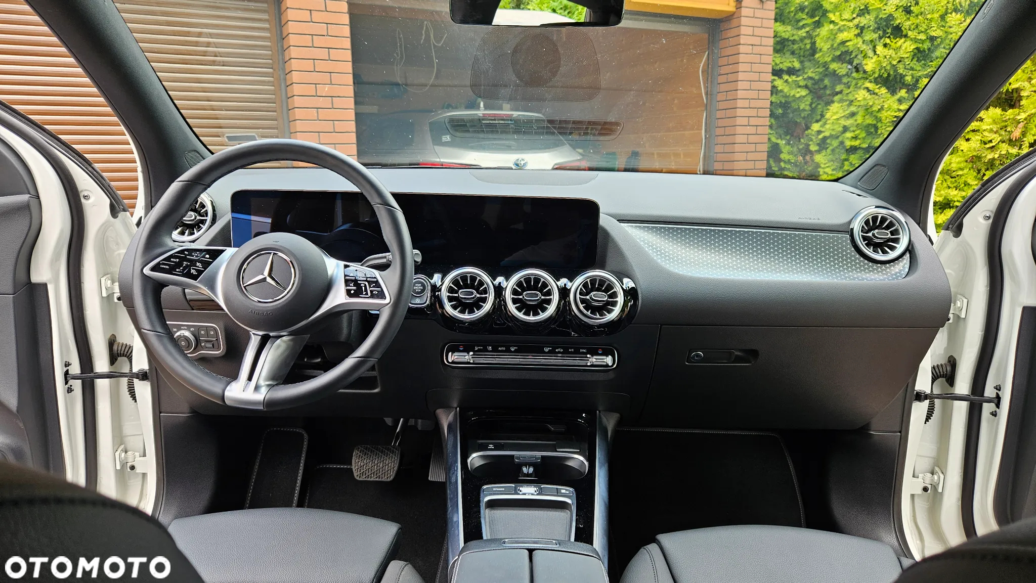 Mercedes-Benz GLA 250 4-Matic AMG Line - 32