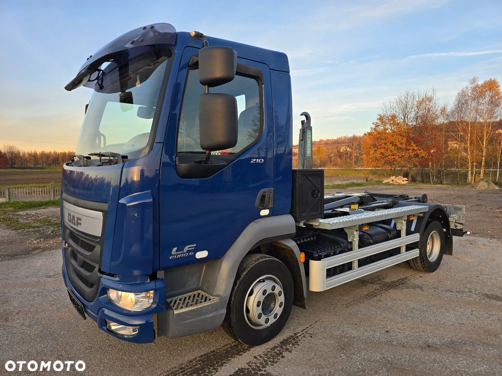 DAF LF 210 Hakowiec 2015 SKIBICKI E6 11990kg KP7 hak gruz śmieci budowlane kontener do hakowca - 1