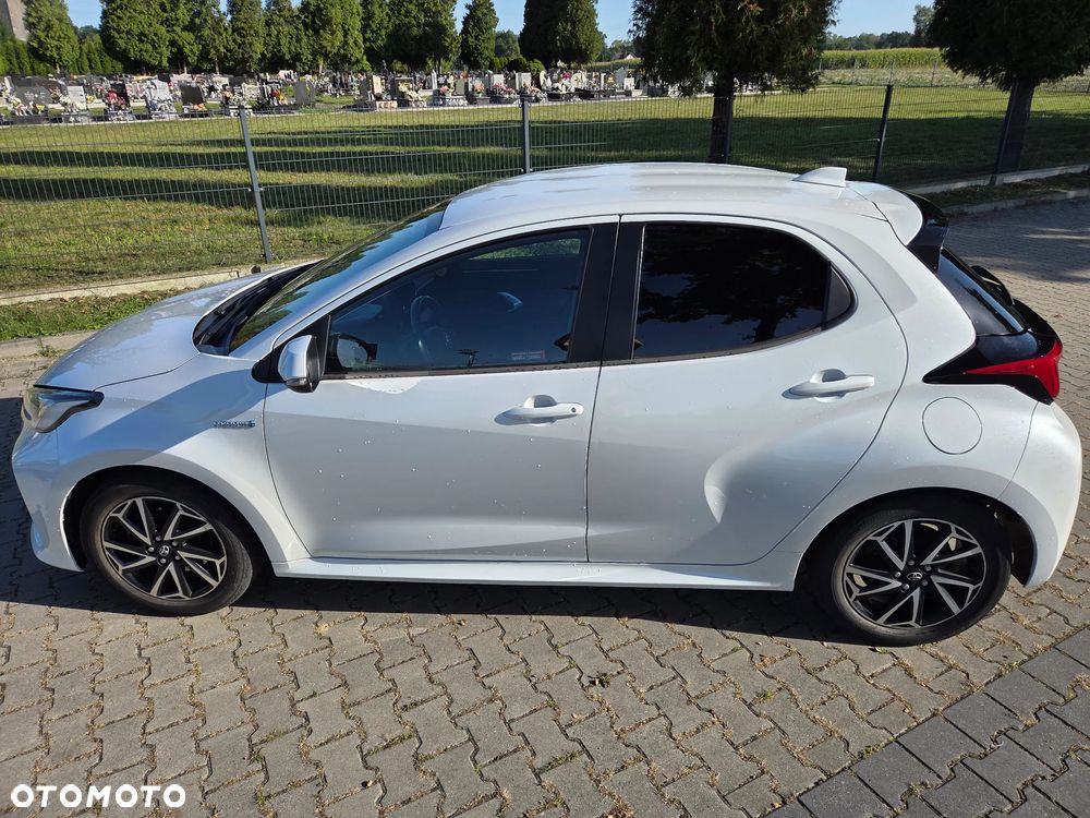 Toyota Yaris - 16