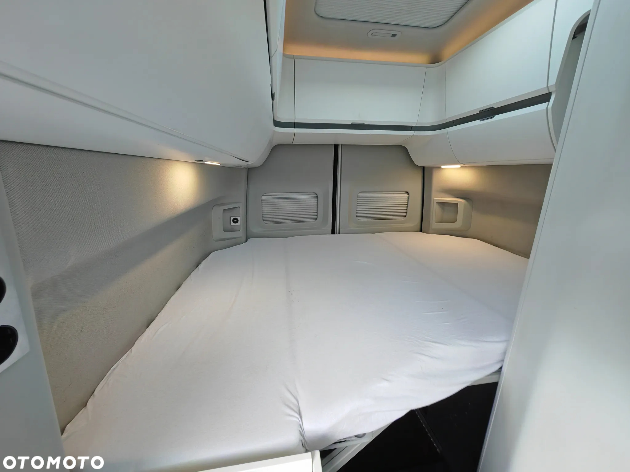 Volkswagen California - 18