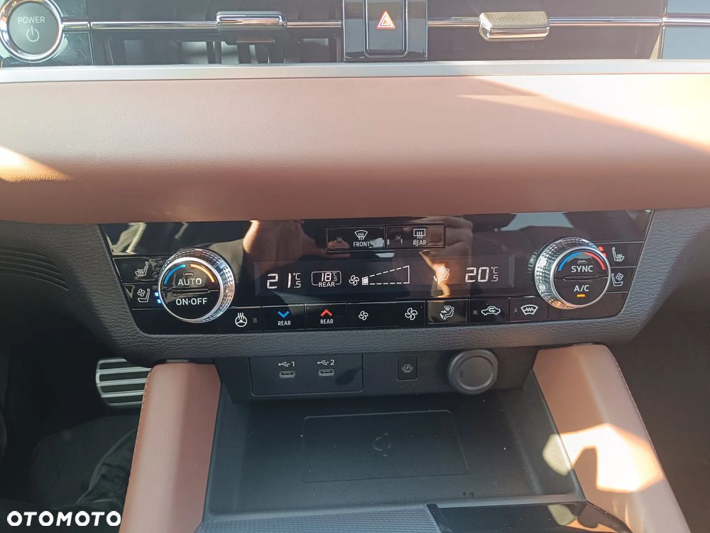 Mitsubishi Outlander Instyle Plus - 28