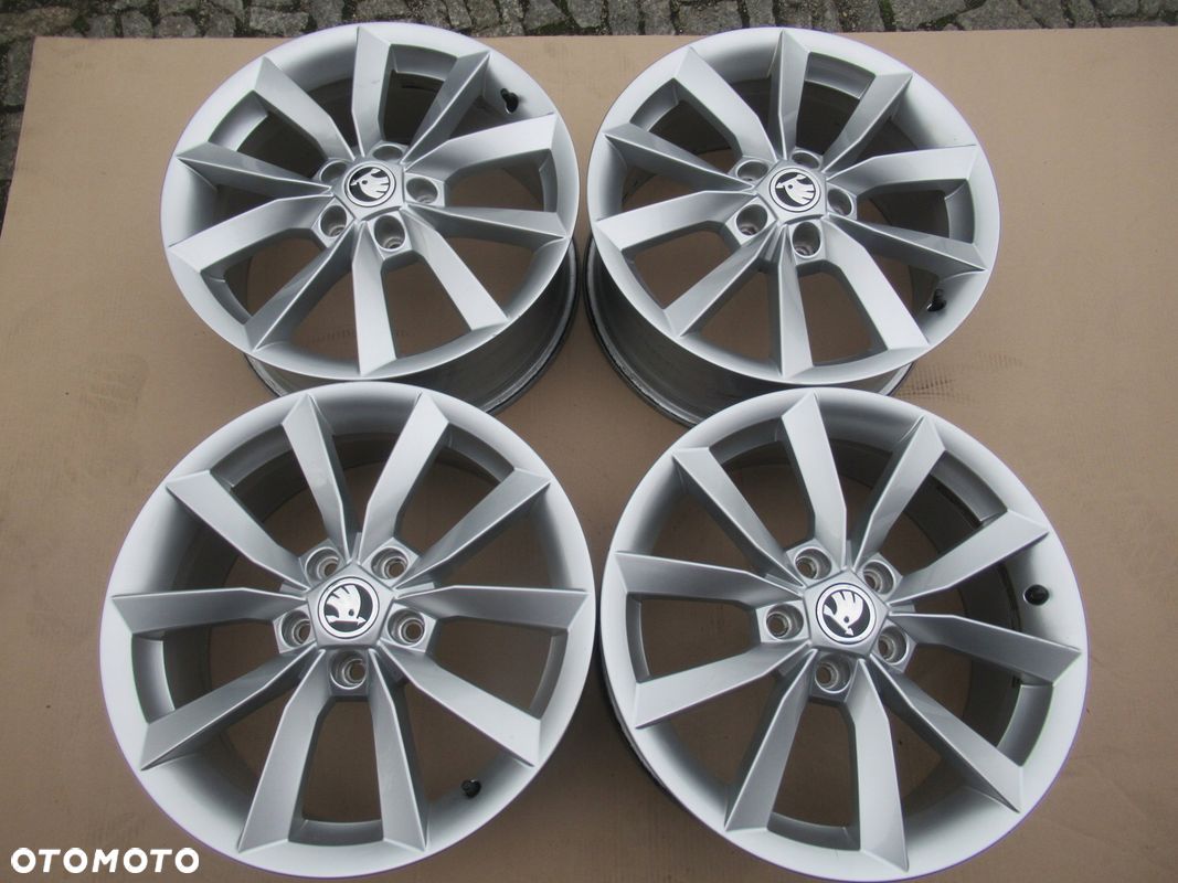 ALUFELGI 4szt R17 SKODA YETI,OCTAVIA ,SUPER B, VW GOLF,AUDI A3.A4,SEAT LEON - 1