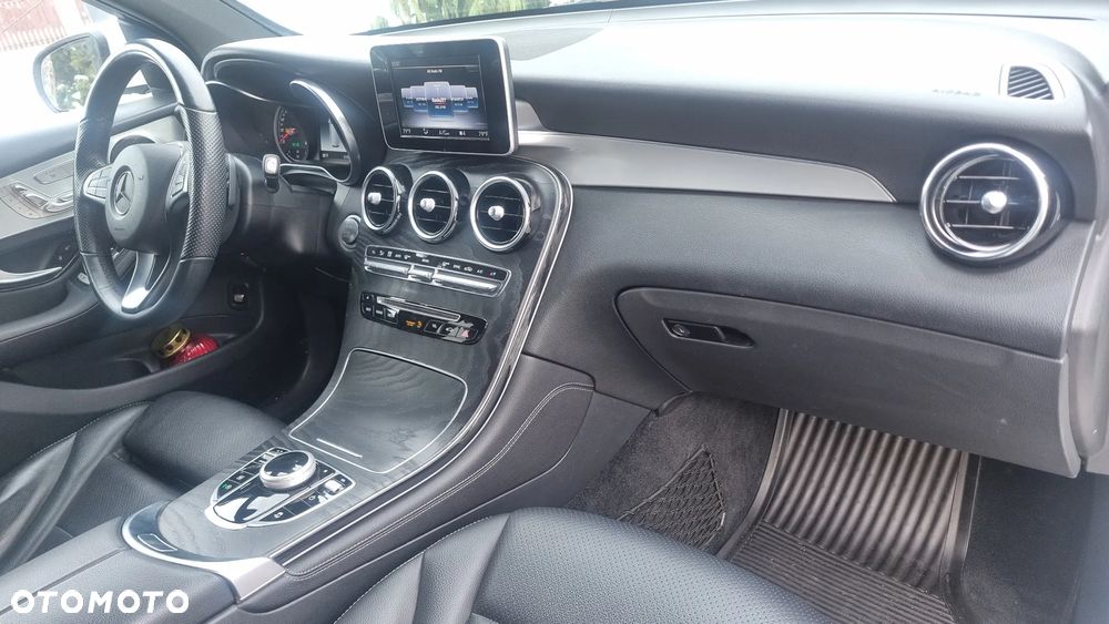 Mercedes-Benz GLC - 18