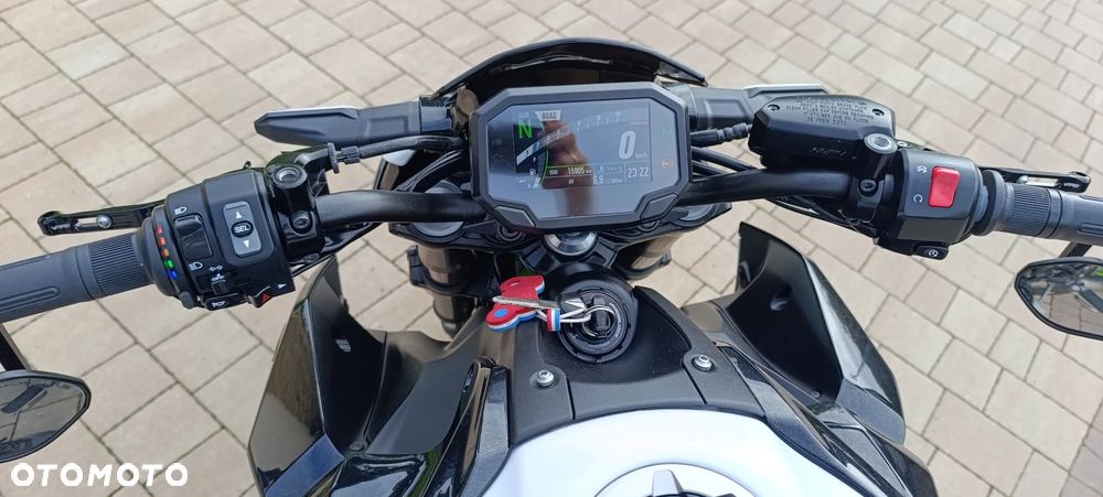 Kawasaki Z 900 - 14