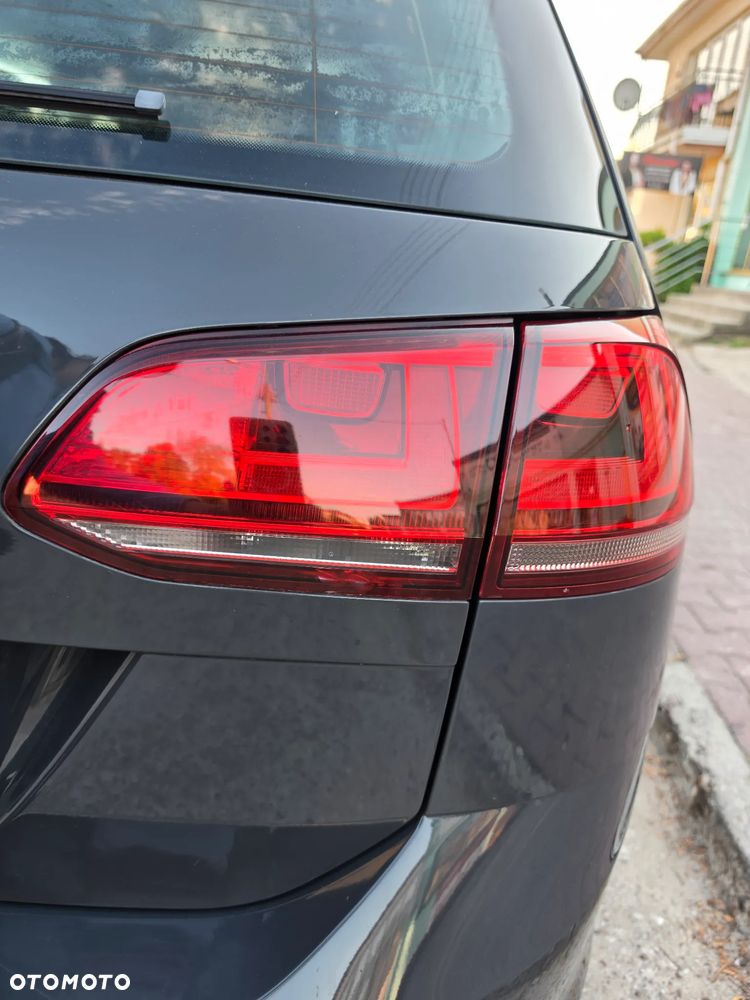 Volkswagen Golf 1.6 TDI Comfortline DSG - 36