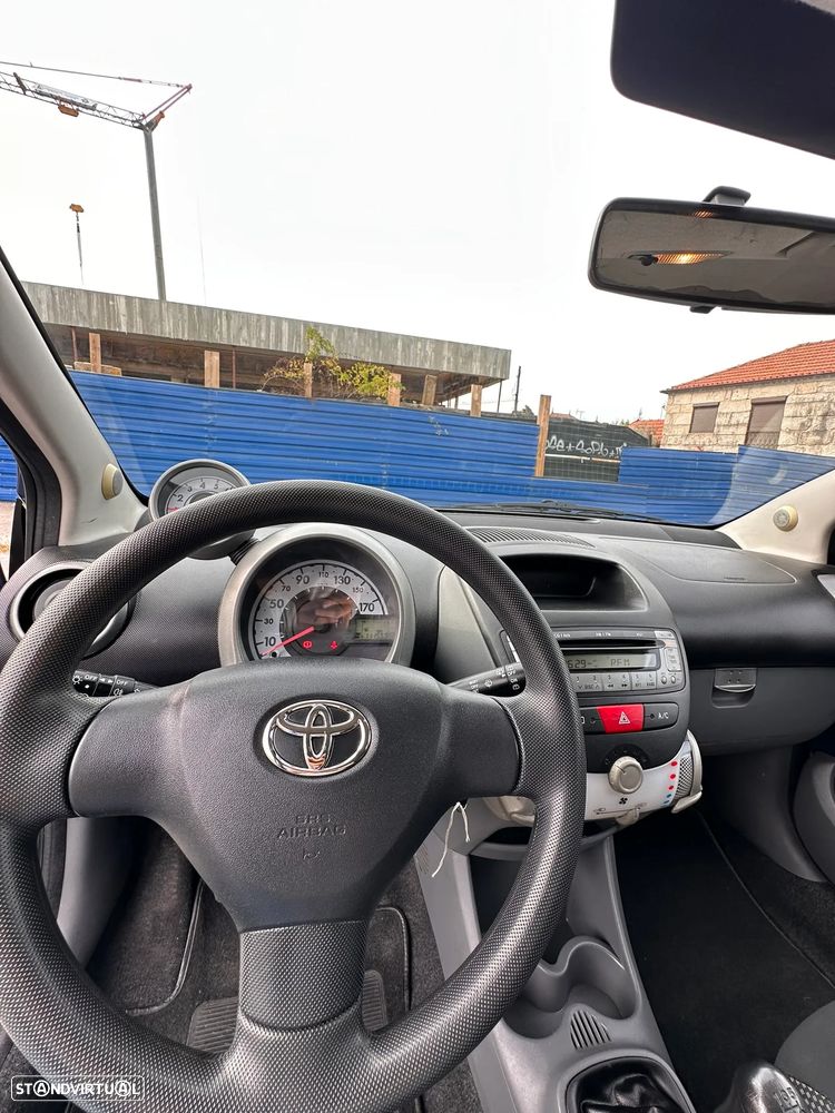 Toyota Aygo 1.0 Plus Sport Pack - 6