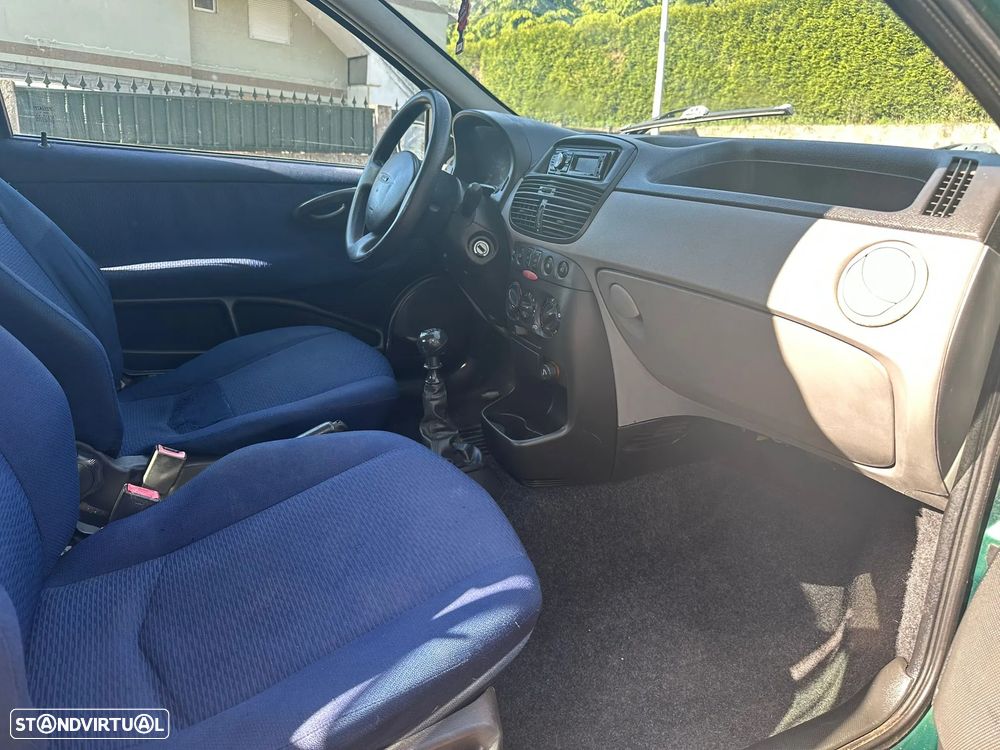 Fiat Punto 1.2 16V ELX - 4