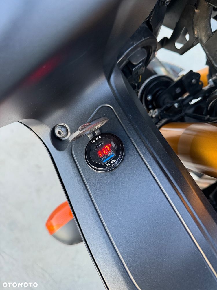 Yamaha FZ8 - 11