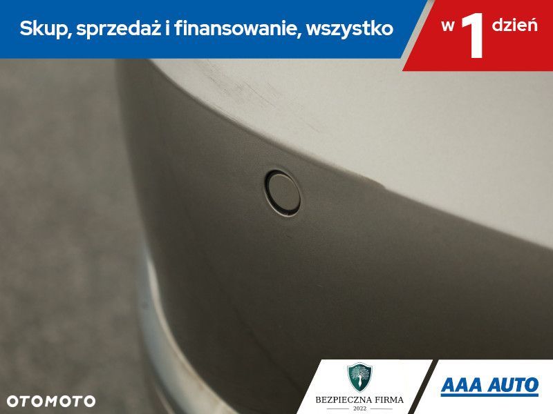 Volkswagen Passat - 18