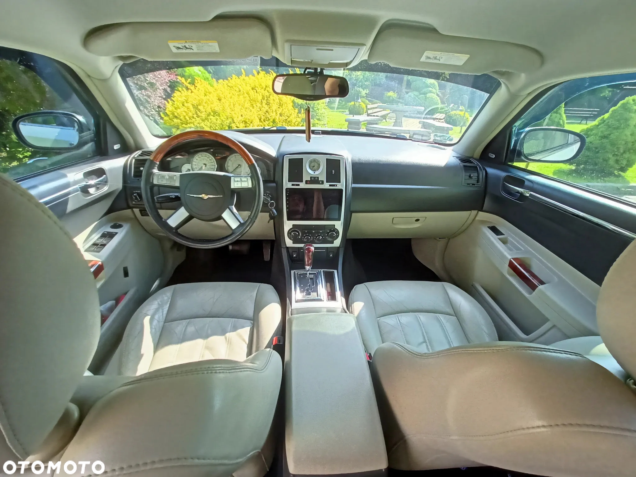 Chrysler 300C 5.7 V8 Hemi AWD - 15