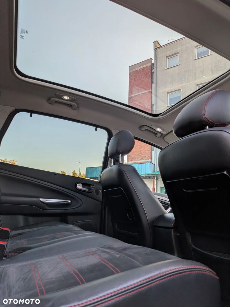 Ford S-Max - 23