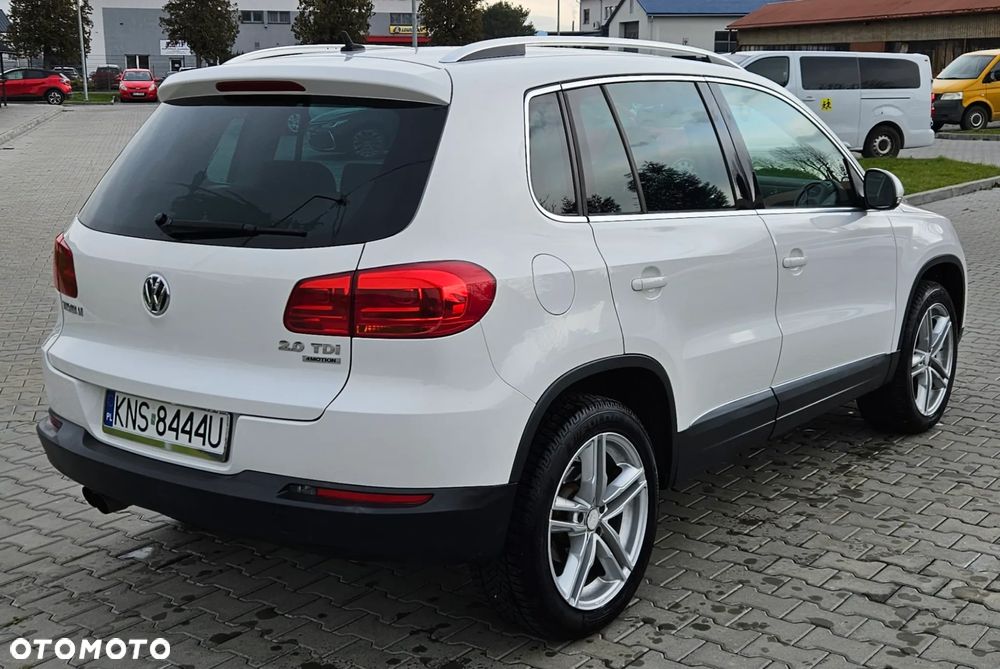 Volkswagen Tiguan 2.0 TDI DPF 4Motion BlueMotion Technology DSG Lounge Sport & Style - 8