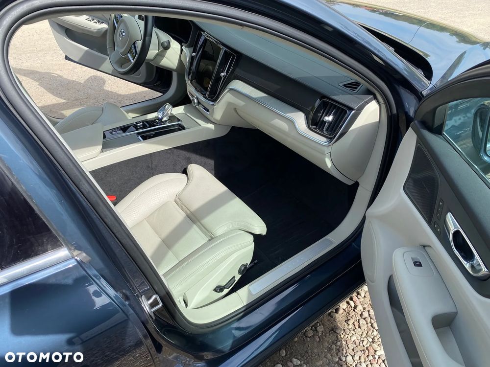 Volvo S60 2.5 T5 AWD - 11