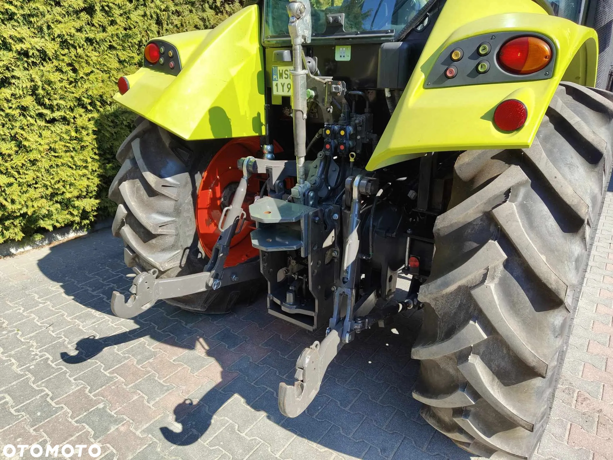 Claas Arion 410 CIS - 12