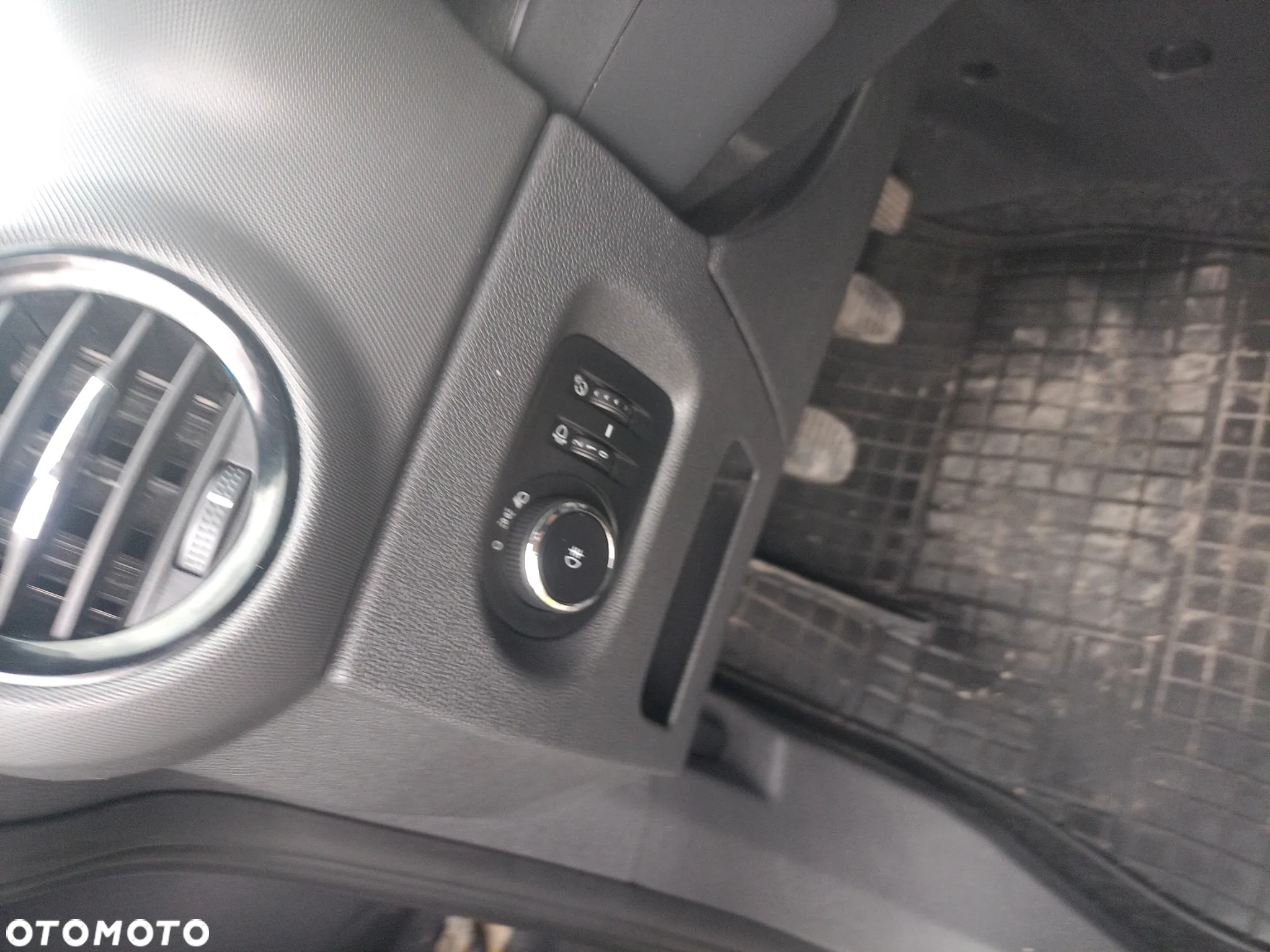 Opel Corsa 1.2 16V Enjoy - 16