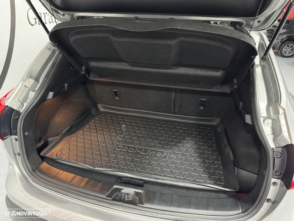 Nissan Qashqai 1.2 DIG-T Xtronic N-Connecta - 44