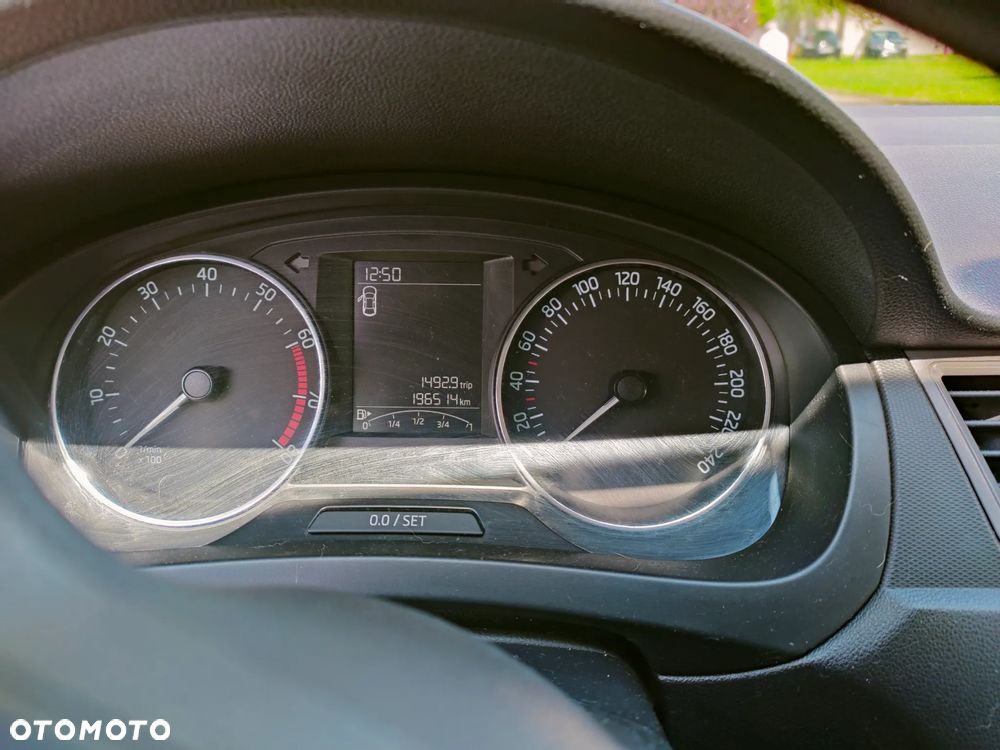 Skoda RAPID 1.2 TSI Active - 7