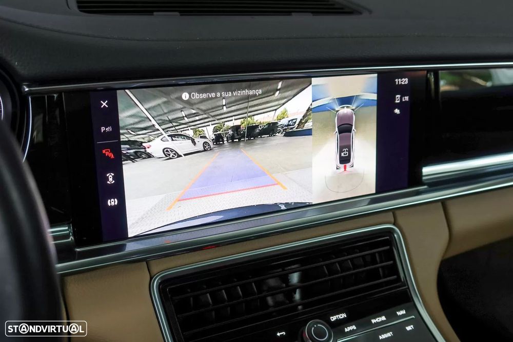 Porsche Panamera 4 E-Hybrid - 16