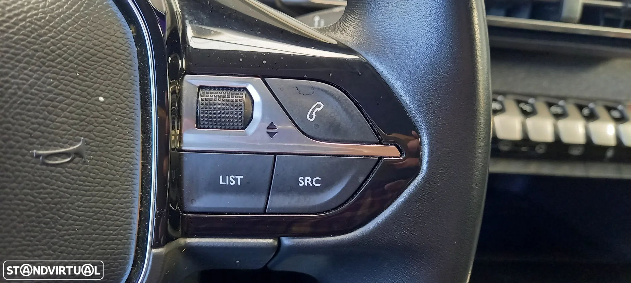Peugeot 5008 1.5 BlueHDi Allure Baixo Consumo - 15