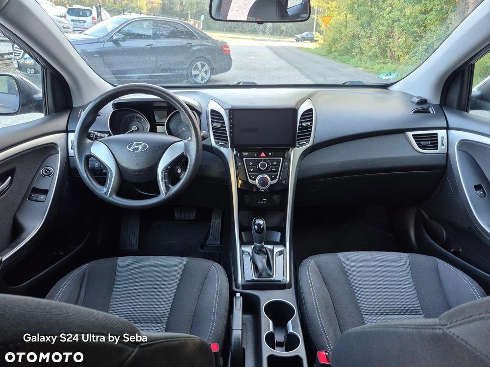 Hyundai i30 blue Kombi 1.6 CRDi DCT Style - 18
