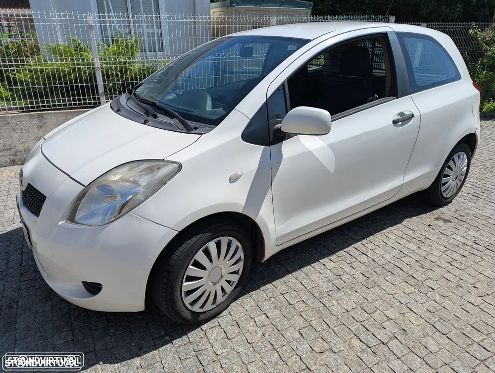 Toyota Yaris 1.4 D-4D - 3