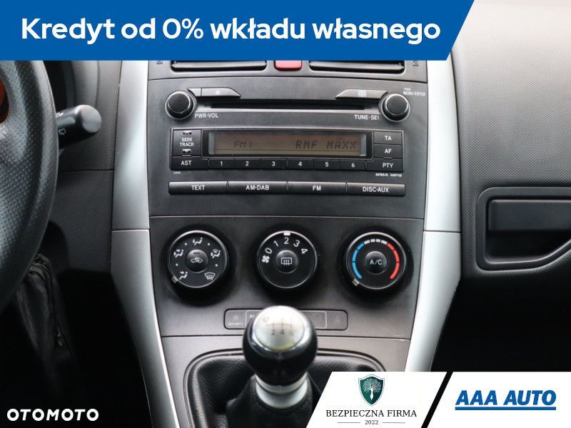 Toyota Auris - 14