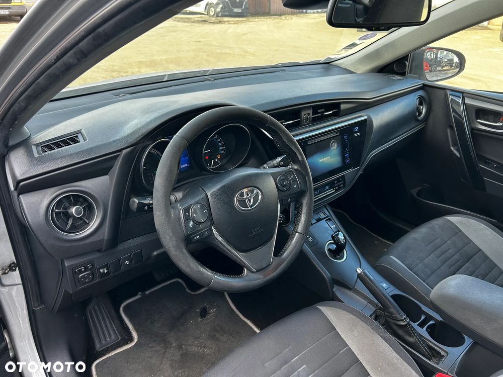 Toyota Auris - 19
