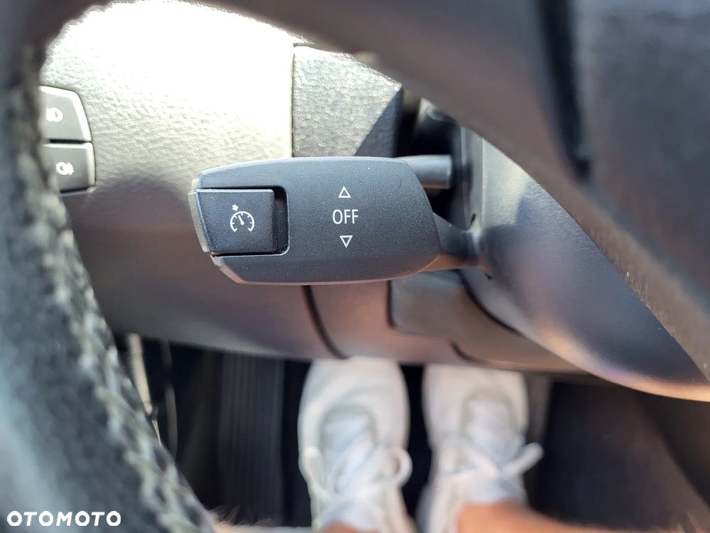 BMW X1 xDrive20d - 13