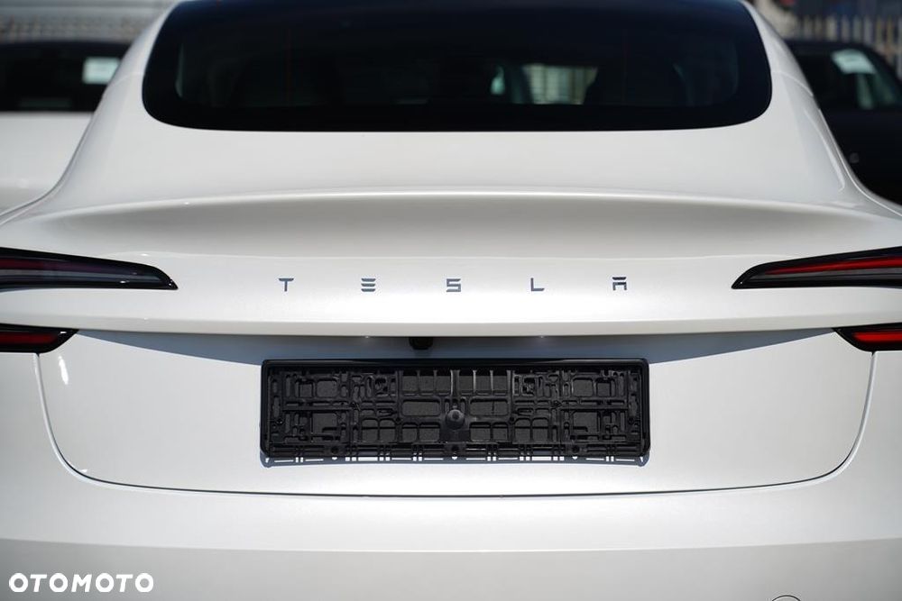 Tesla Model 3 RWD Premium - 19