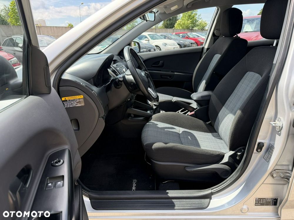 Kia Ceed 1.4 CVVT Dream-Team Edition - 9