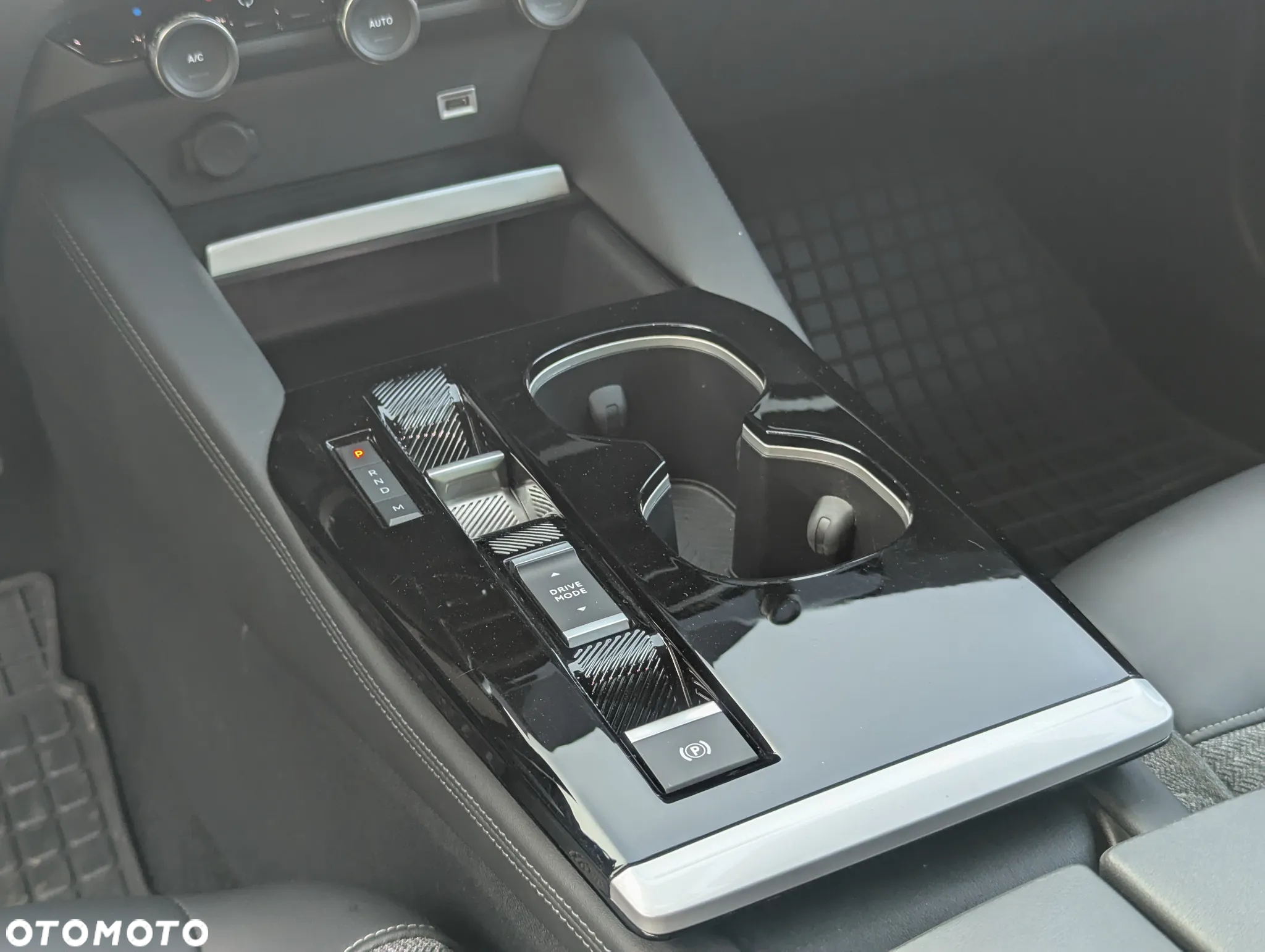 Citroën C5X 1.2 PureTech Shine EAT8 - 17