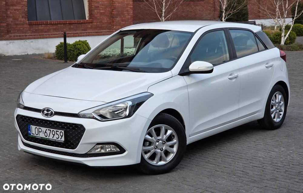 Hyundai i20 1.4 - 4
