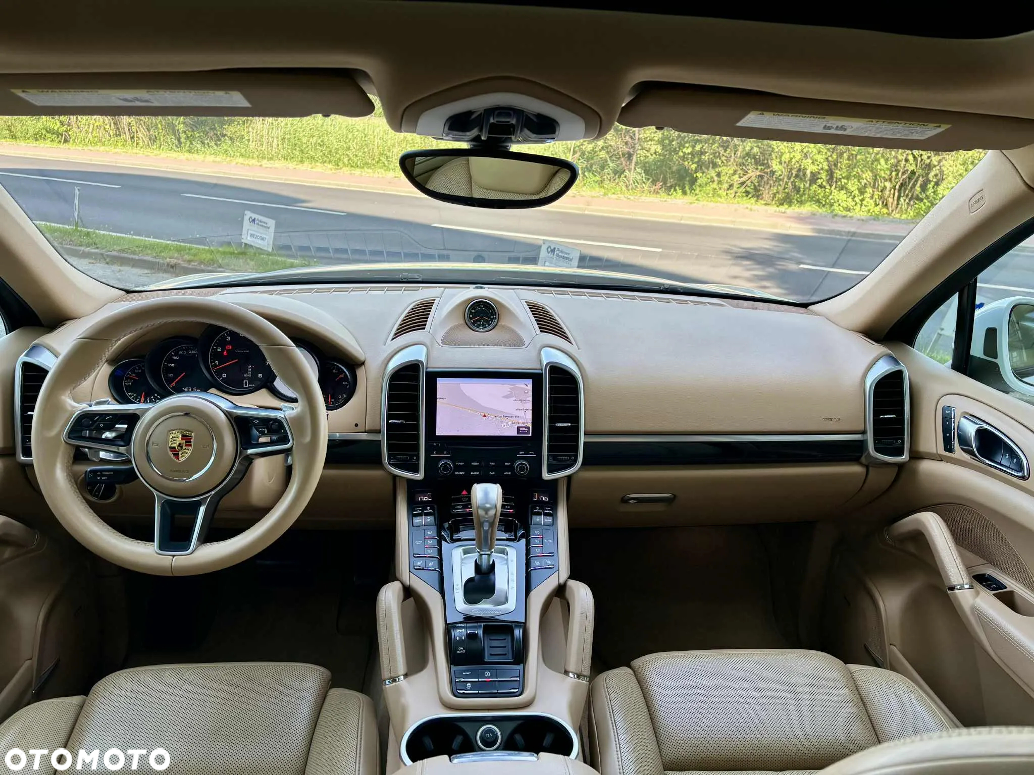 Porsche Cayenne Platinum Edition - 32