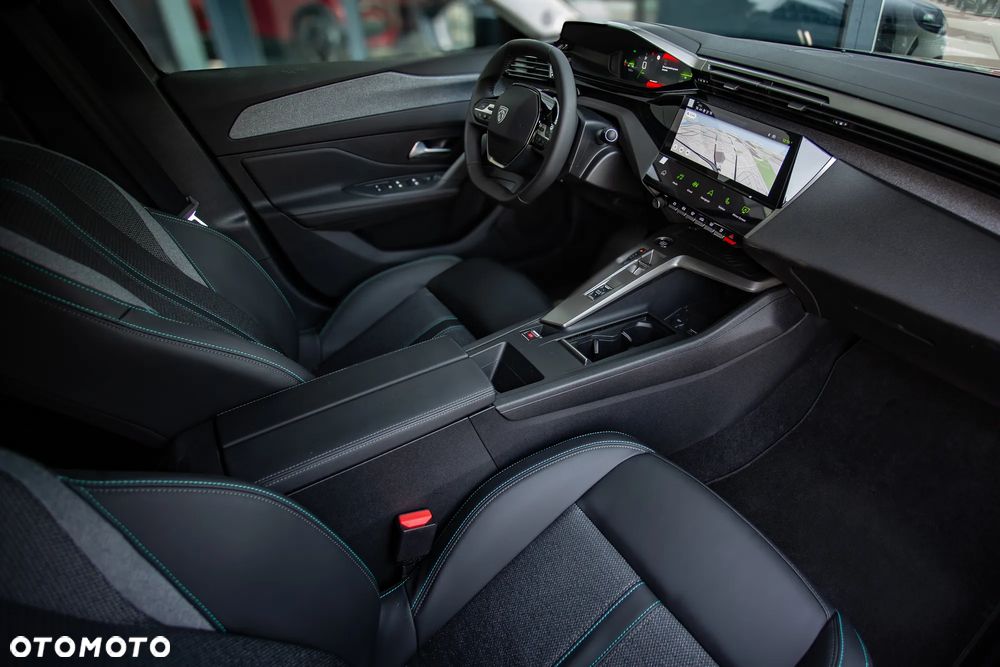 Peugeot 408 1.2 PureTech mHEV Allure S&S e-DSC6 - 20