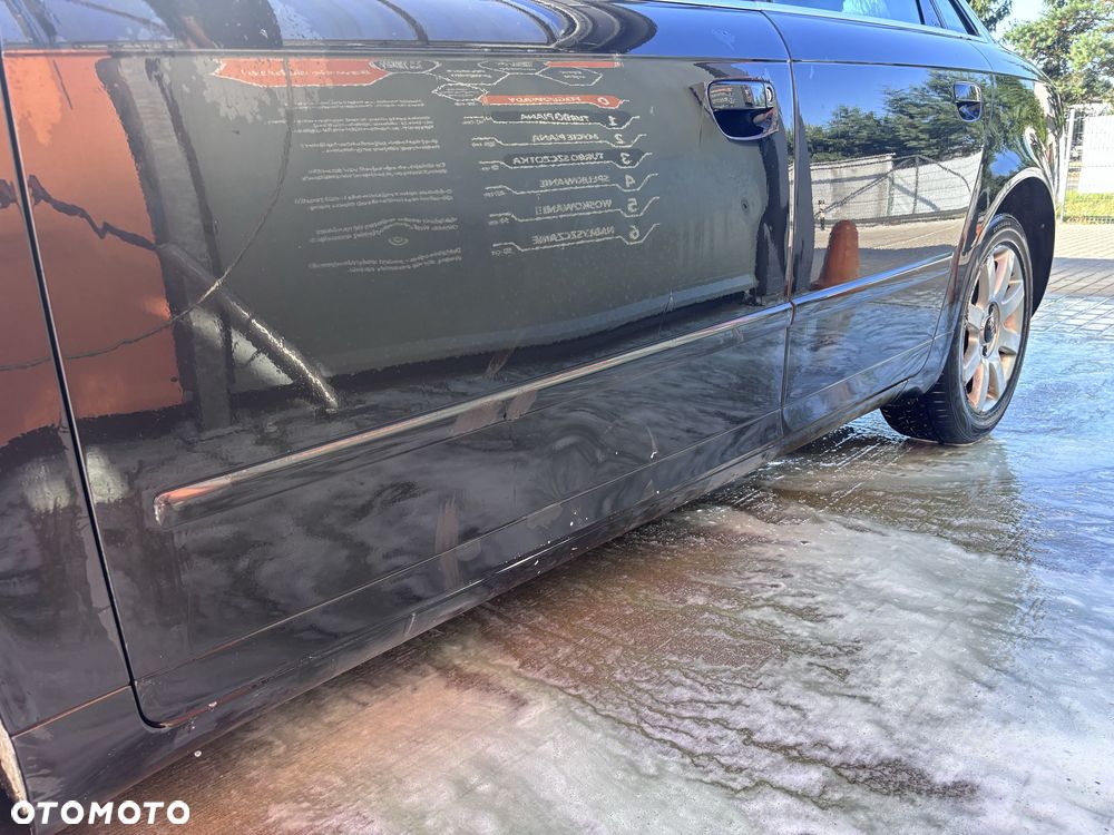 Audi A4 Limousine - 4