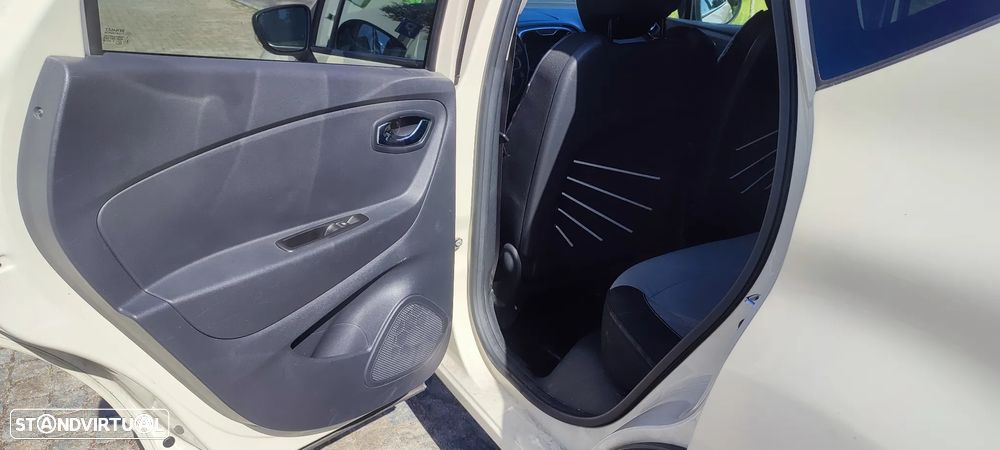 Renault Captur 1.5 dCi - 11