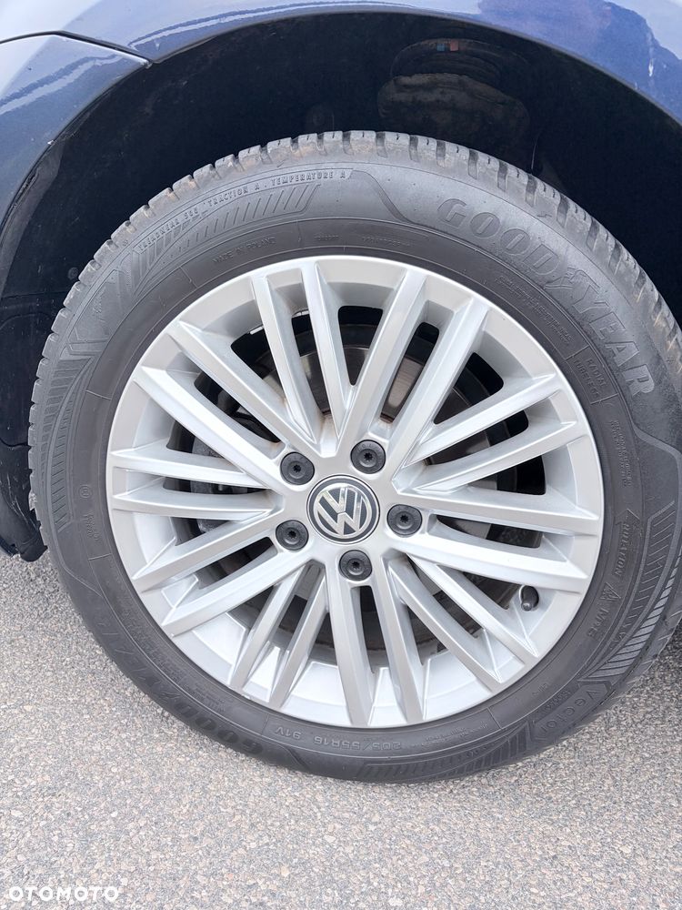 Volkswagen Golf - 18