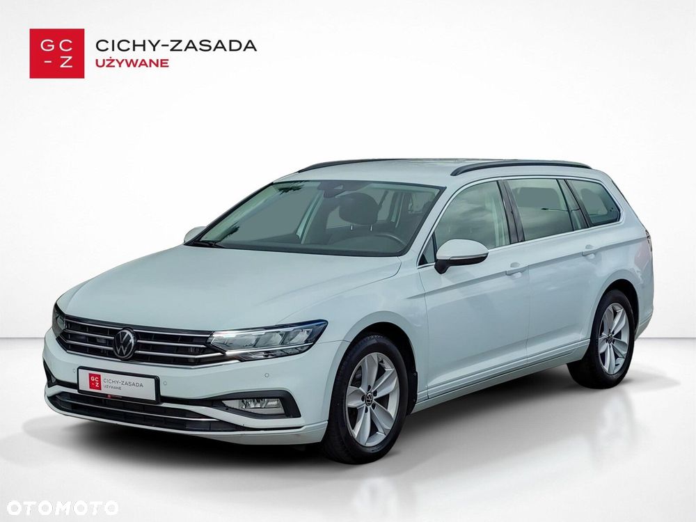 Volkswagen Passat - 1