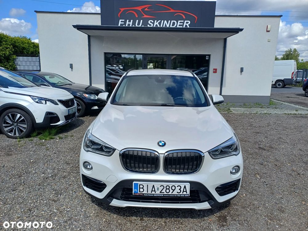 BMW X1 sDrive16d Sport Line - 1