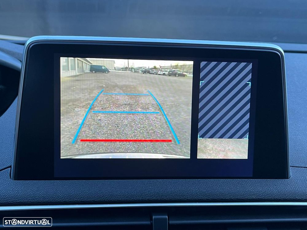 Peugeot 5008 1.5 BlueHDi Allure - 27