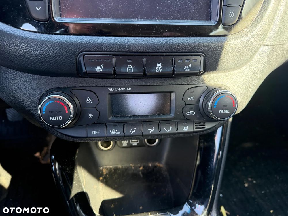 Kia Ceed 1.6 CRDi 136 ISG Vision - 8