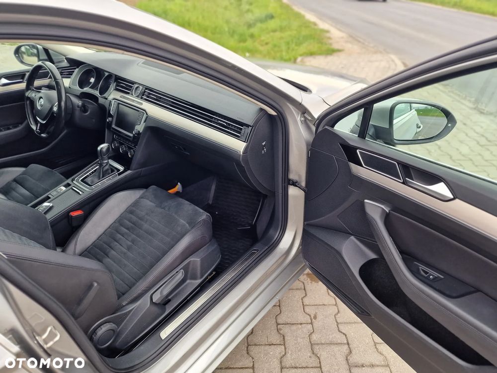 Volkswagen Passat 1.6 TDI (BlueMotion Technology) DSG Comfortline - 28